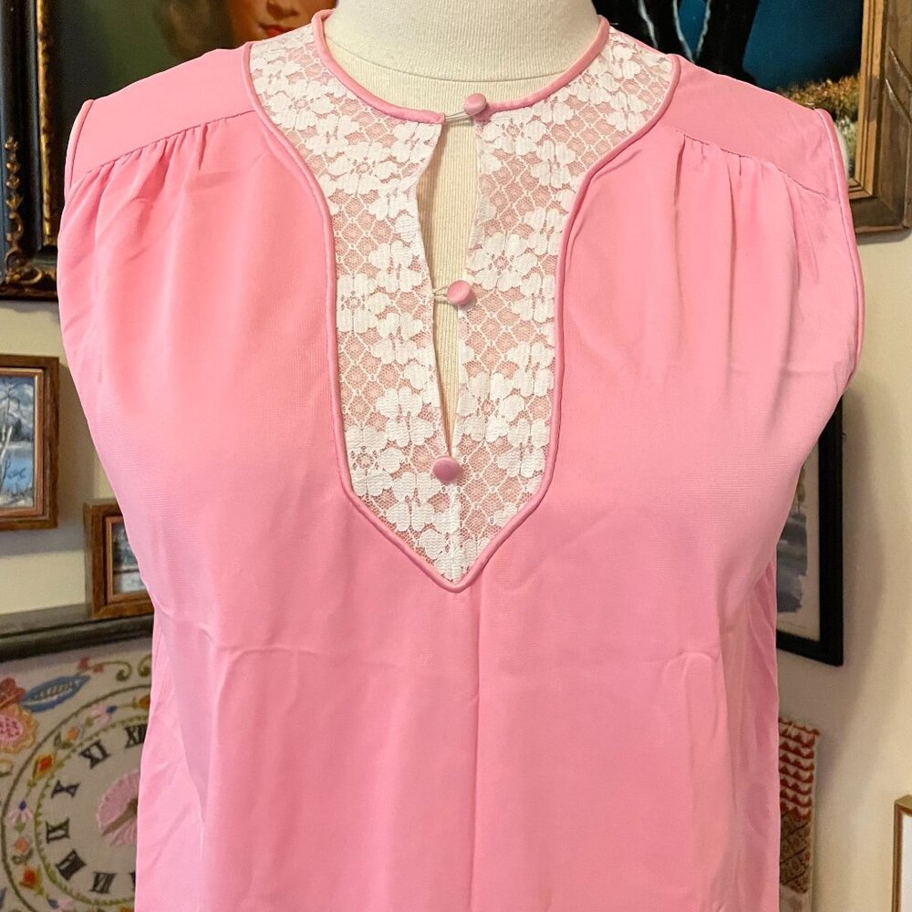 70s Vintage JCPenney Gaymode Pink Nylon Nightgown With Lace Trim & Buttons M - Picture 2 of 6